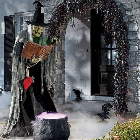 animated outdoor halloween decorations